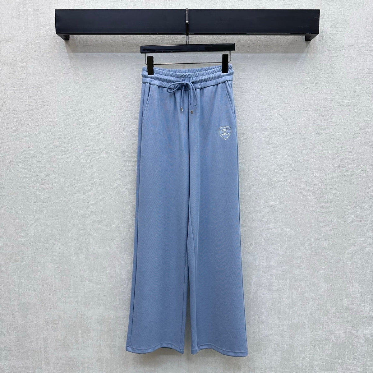 Chanel 2026 Embroidered Logo Straight-Leg Trousers Tencel Cotton 239282