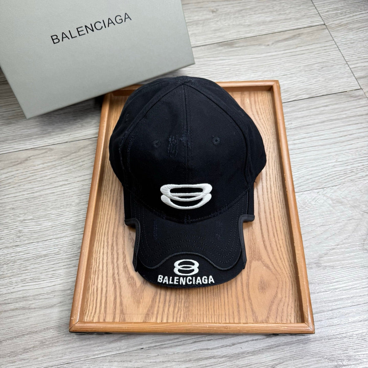 Balenciaga Baseball Cap With Distressed Logo 240584