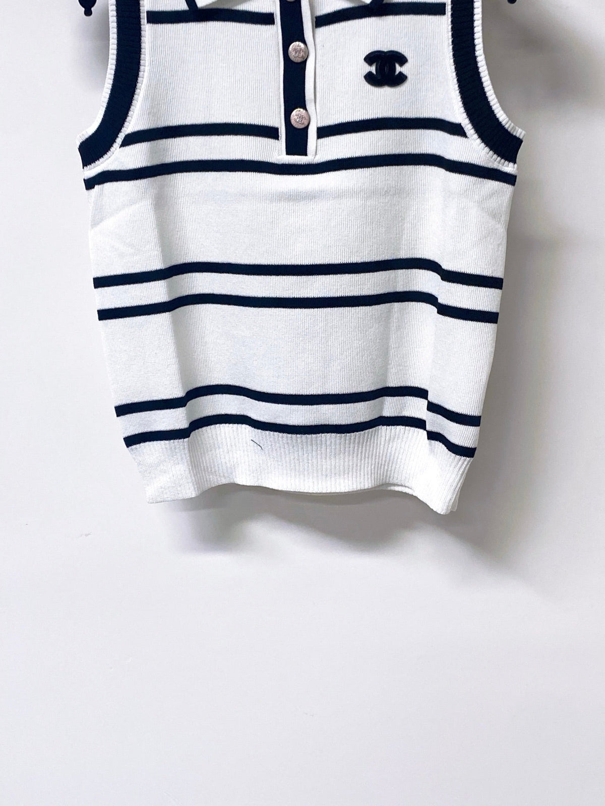 Chanel 2026 Striped Vest White and Black Tencel Wool 295249