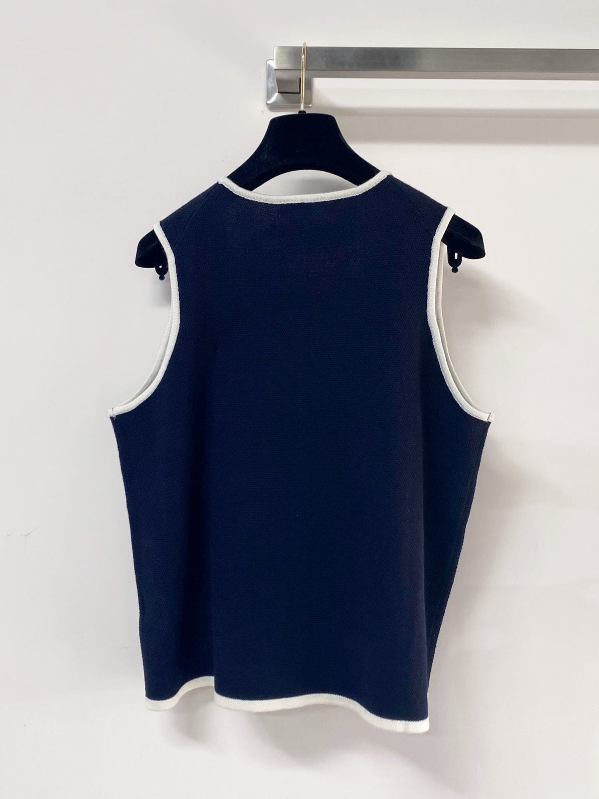 Chanel 2026 Knit Vest Bow Embellishments Laine Wool 471897