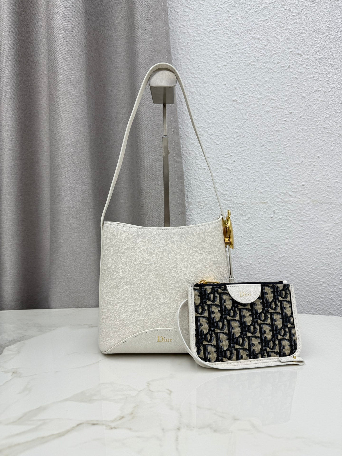 Dior 2026 Medaillon Bucket Bag 19.5cm Calfskin