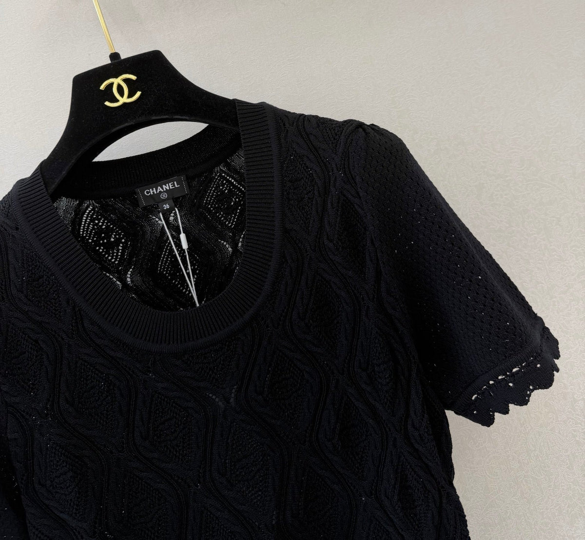 Chanel 2026 Crew Neck Short-sleeved Shirt Black and White Cotton 394767