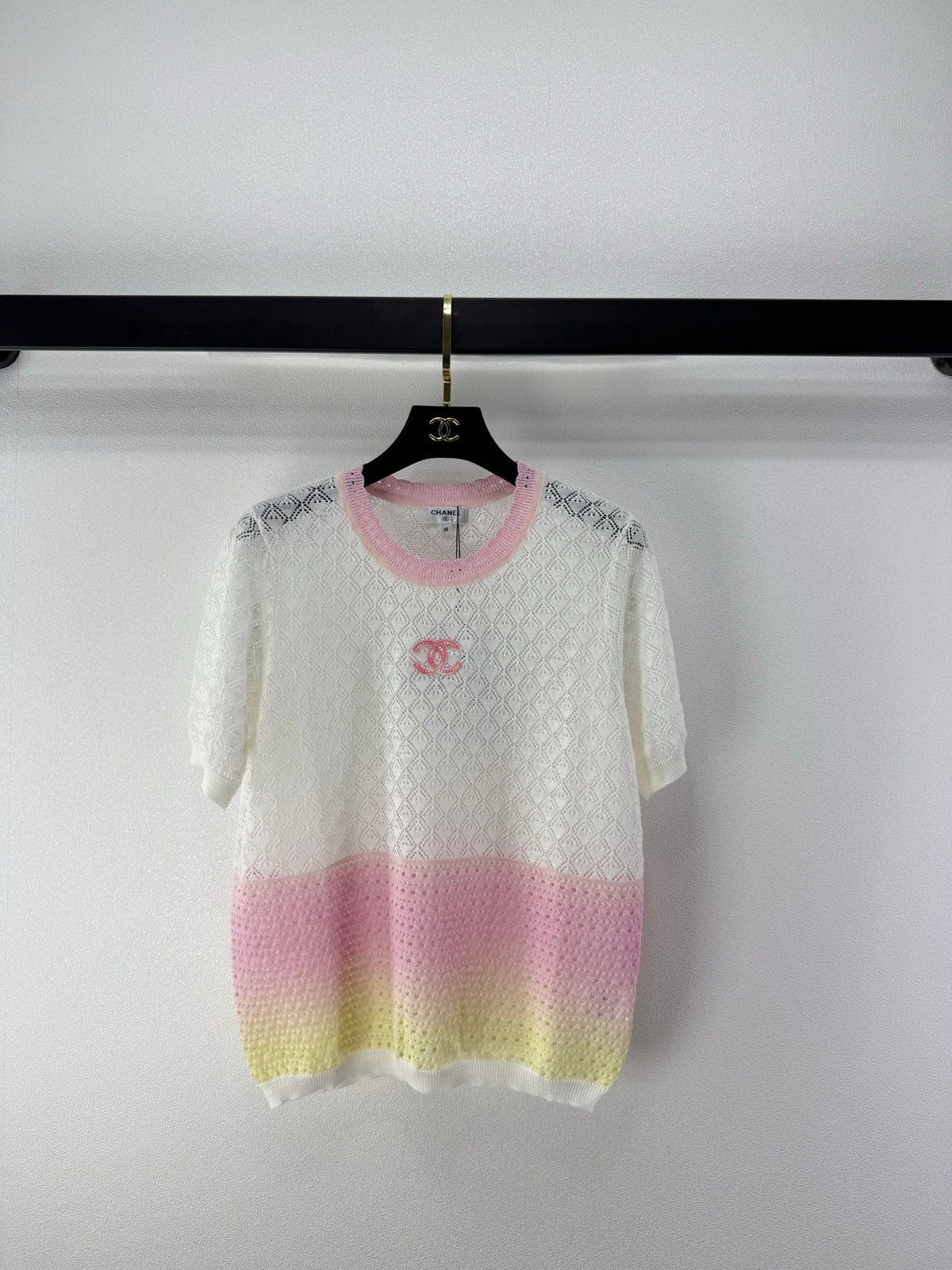 Chanel 2026 Gradient Color Hollowed-out Short Sleeve Tencel 395516