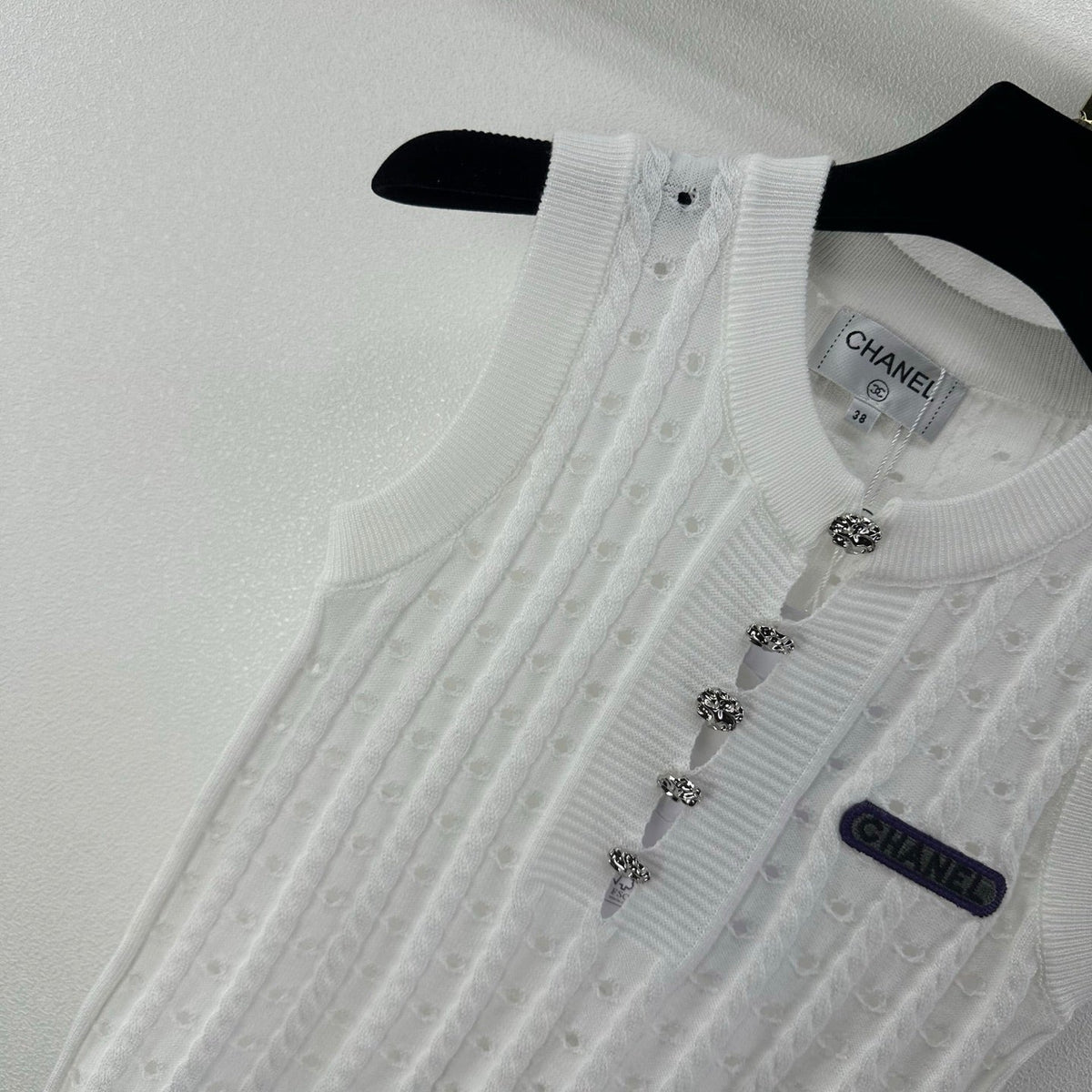 Chanel 2026 Cardigan Vest Wool Cashmere 395563