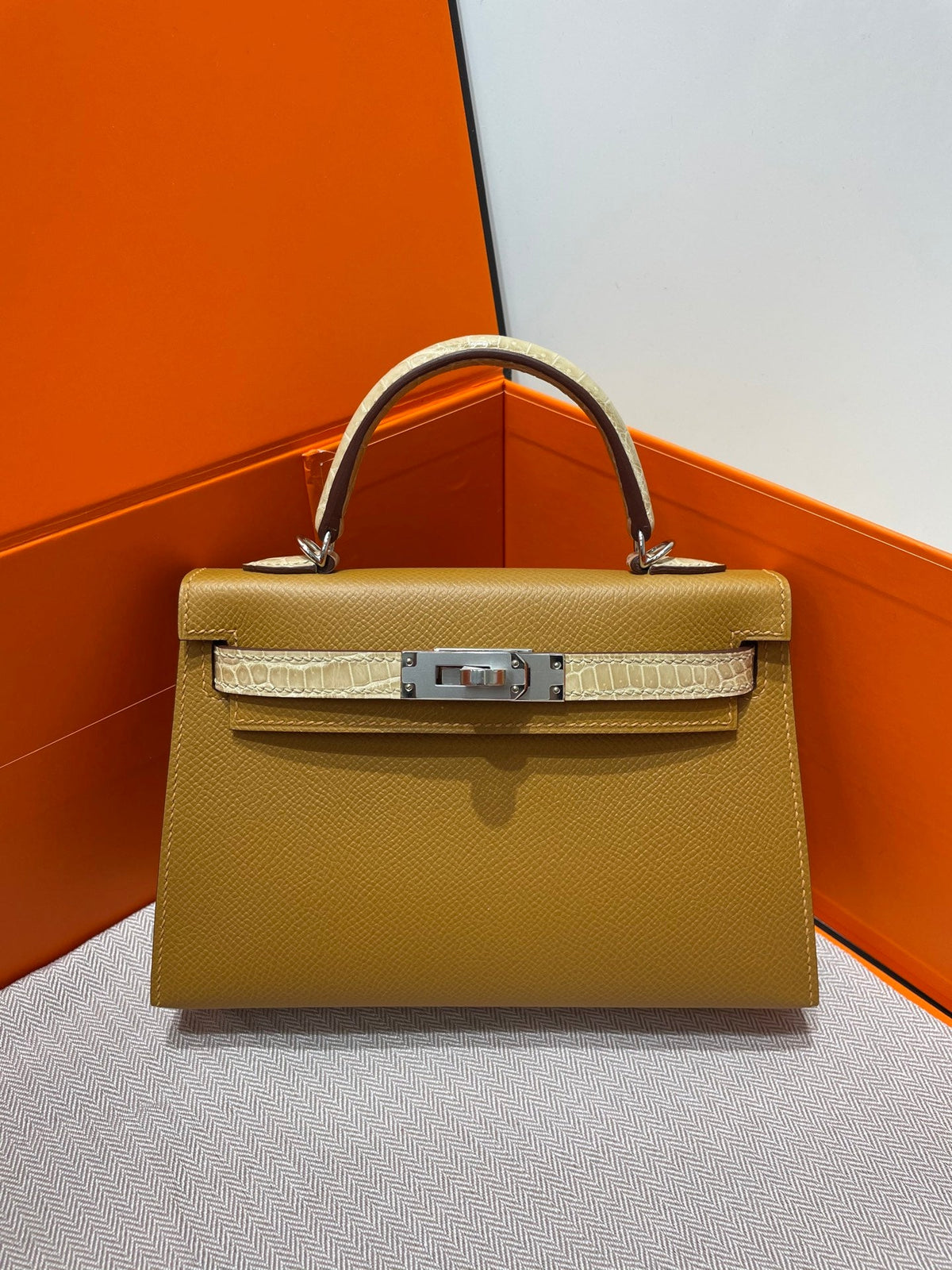 High-end Hermes 2026 Mini Kelly Bag 19cm Crocodile/Epsom Leather