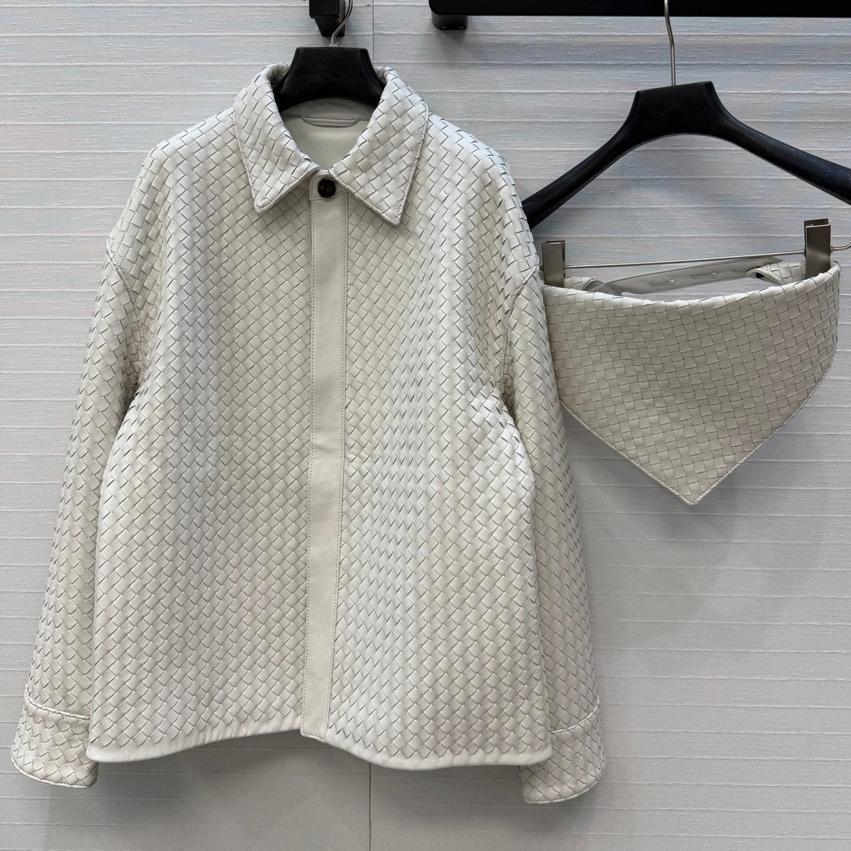Bottega Veneta 2026 Intrecciato Shirt Jacket Leather 428555
