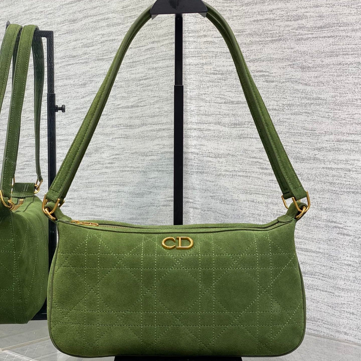 Dior 2026 Quilted Leather Zippered Shoulder Bag 26cm Suede Leather 403691
