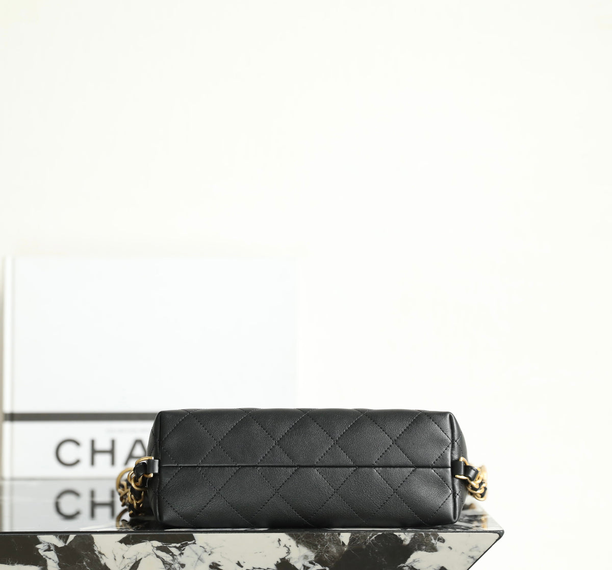 Chanel 25s 𝗛𝗼𝗯𝗼 Backpack Small Black Calfskin 340195