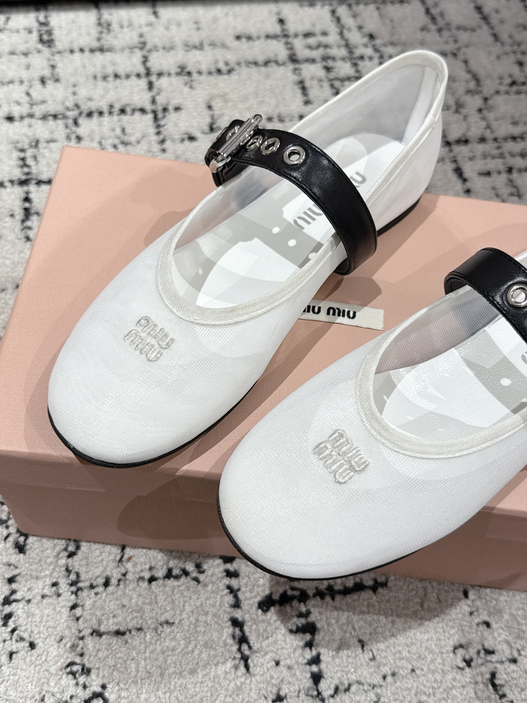 Miu Miu 25 Hollow Ballet Flats White Mesh Frabic