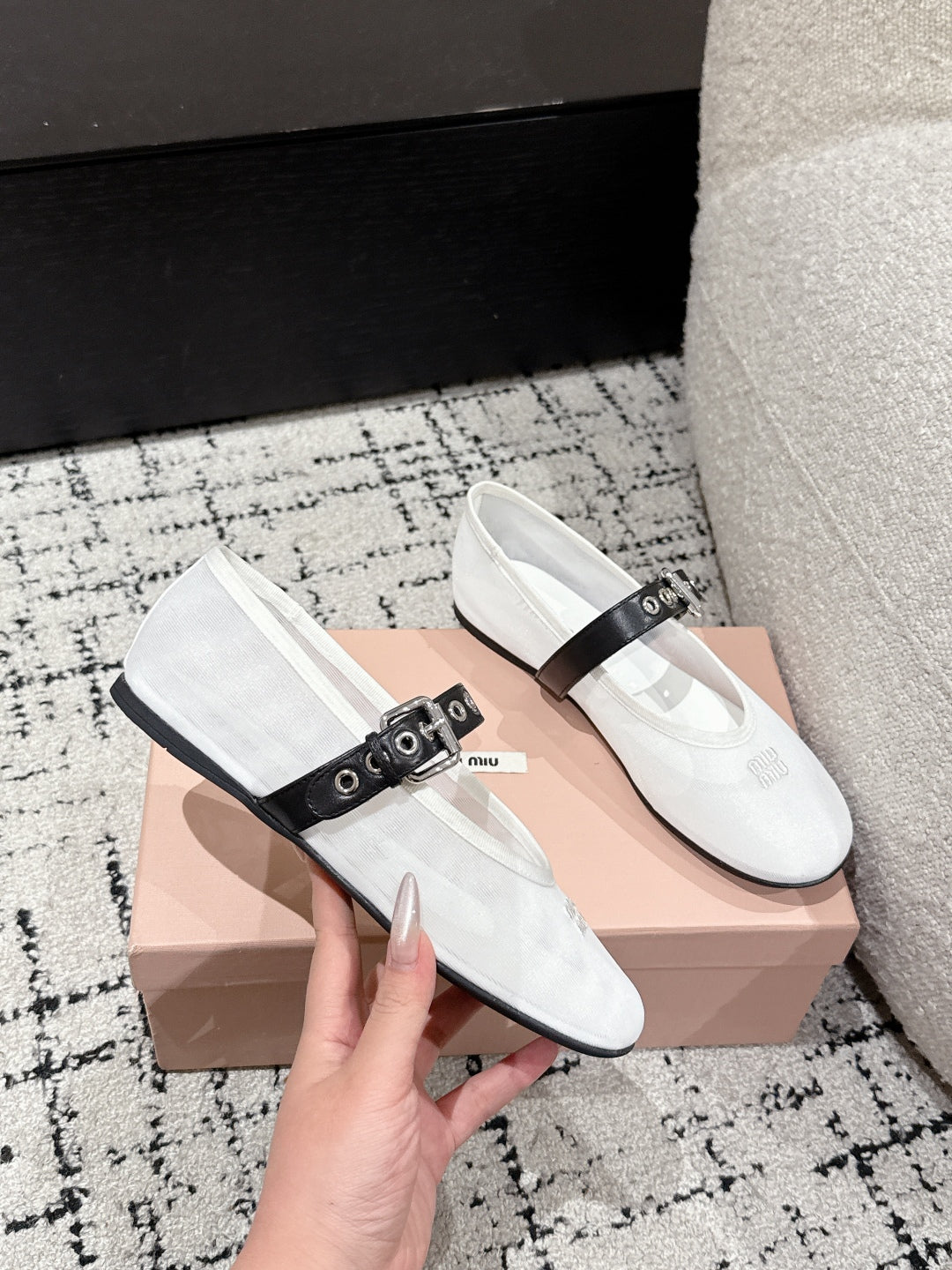 Miu Miu 25 Hollow Ballet Flats White Mesh Frabic