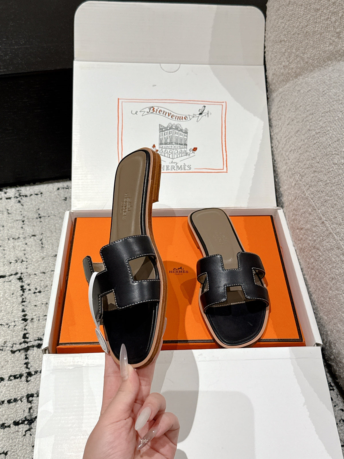 HM 25 Oran Sandal Black Etoupe Calfskin