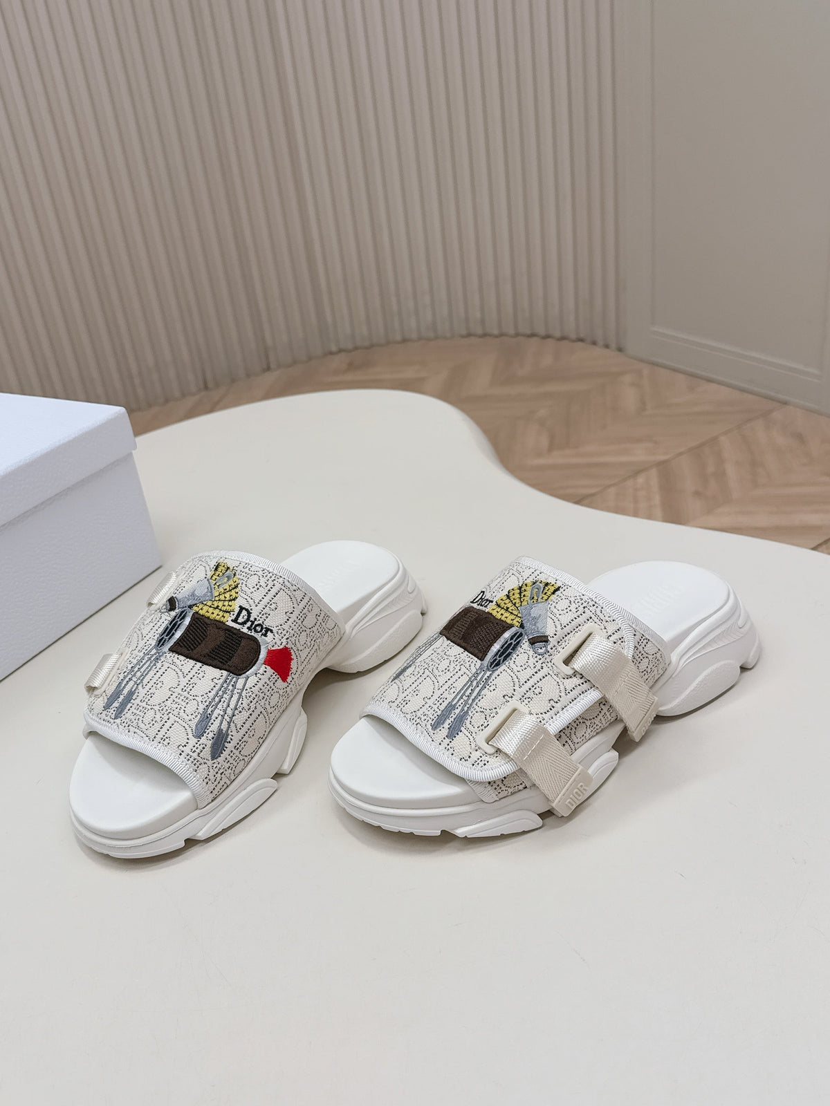 CD 26s  Platform Slippers 35 Cream White Canvas Lambskin 643810