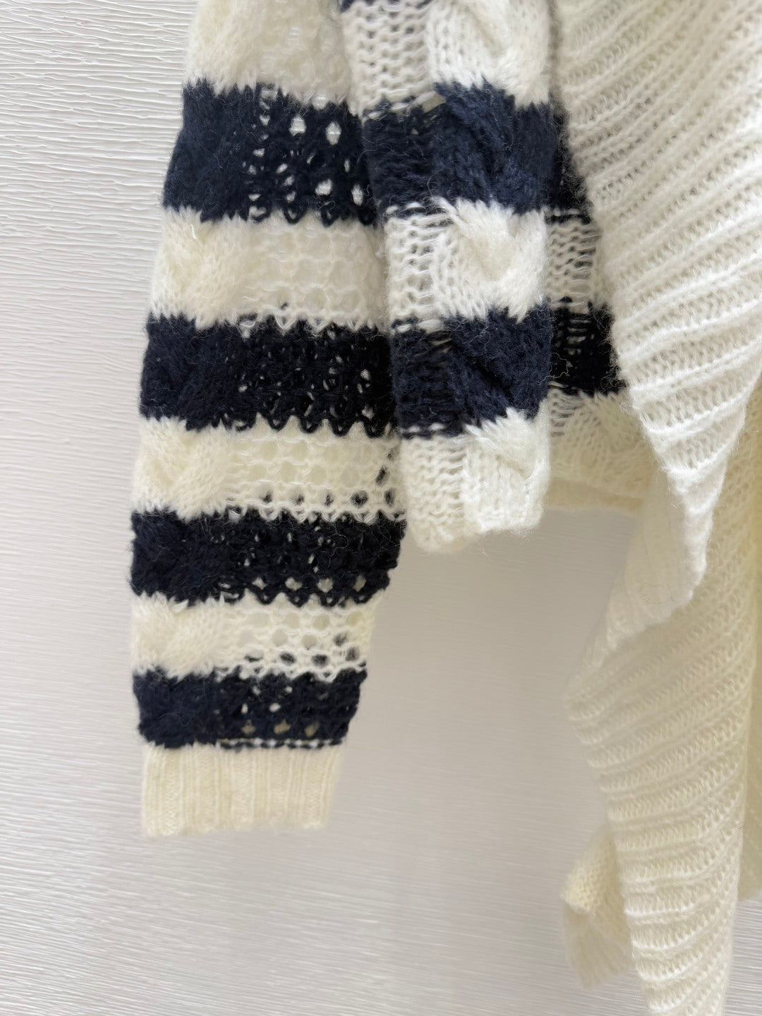 CD 25 Striped Long sleeve Sweater 286356