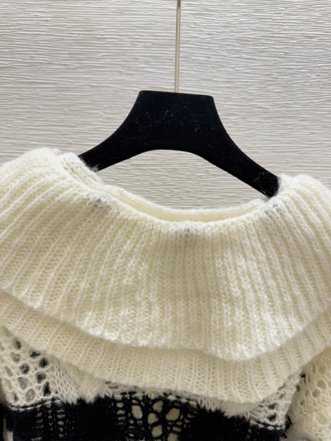 CD 25 Striped Long sleeve Sweater 286356