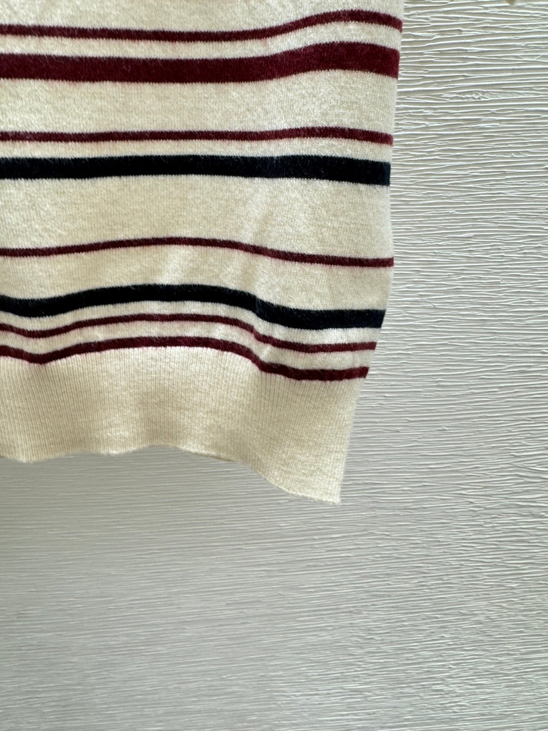 Chanel 2026 Short-sleeve Sweater Cream and Navy Blue Wool Polyester