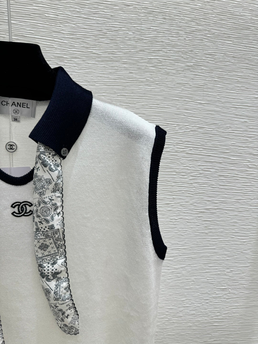 Chanel 2026 Silk Scarf Knit Vest Wool 238260