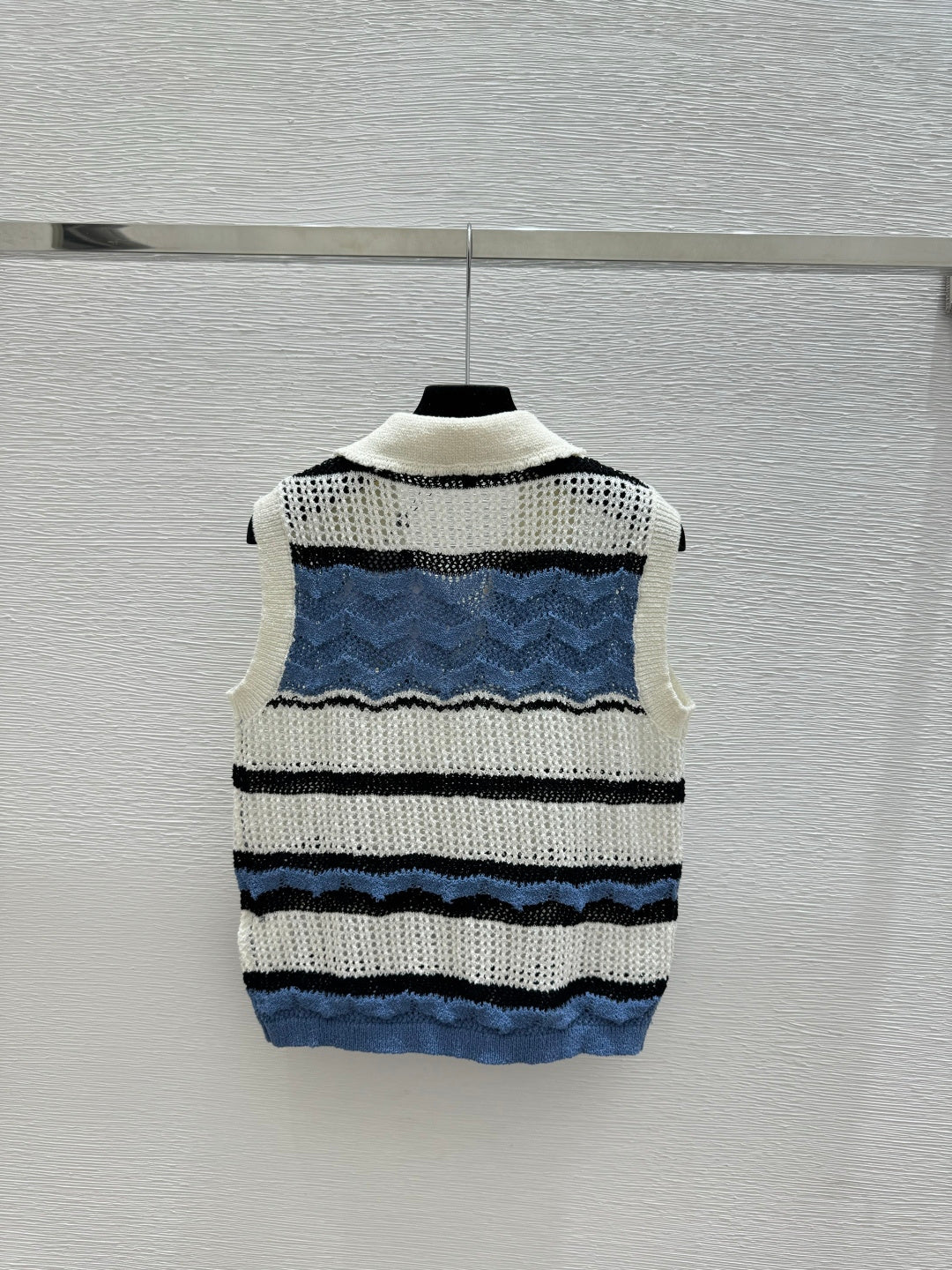 Chanel 2026 Striped Openwork Knit Vest Blue and Red Tencel 264033