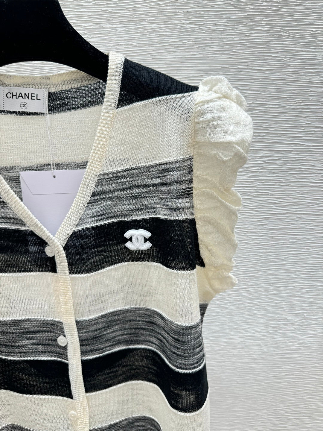 Chanel 2026 Striped Simple V-Neck Knitted Vest Cardigan Tencel 516056