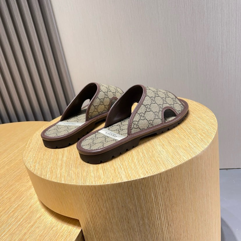 GG Men's Slide Brown Printed Fabric 544369