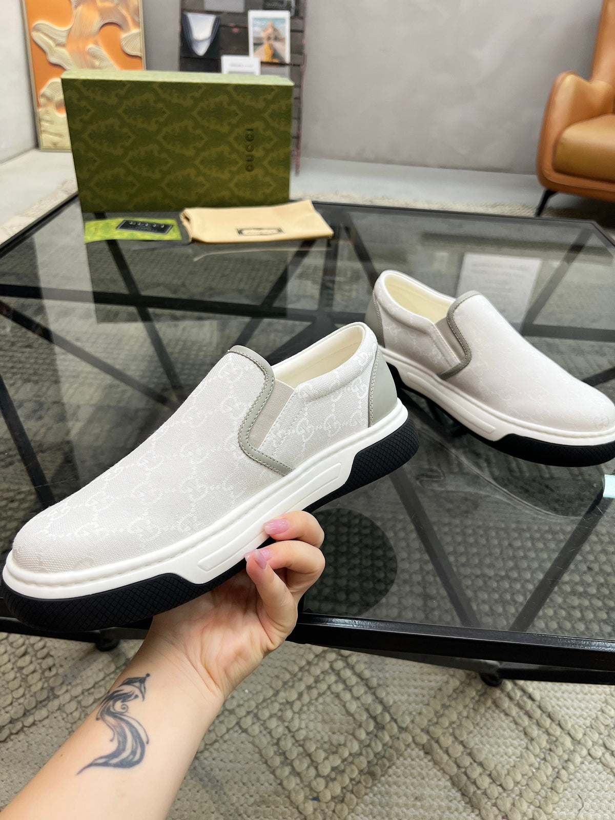 GG Men's Slip on Loafer White Printed Fabric 721523
