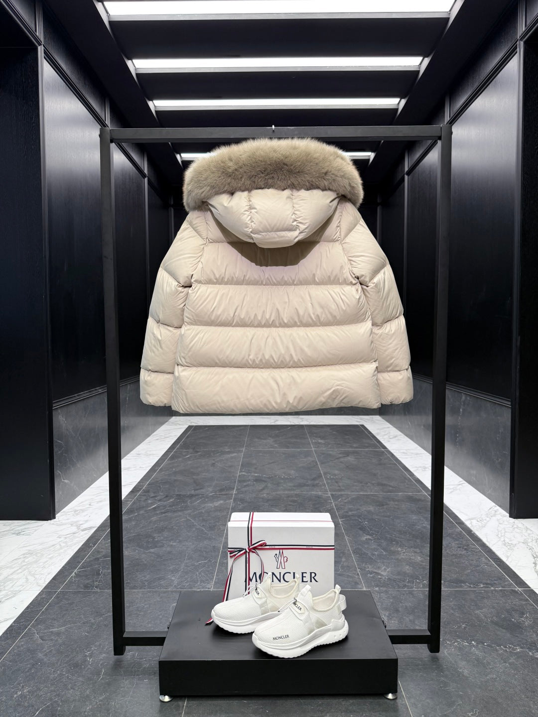MC 25 Down Jacket Ivory White Polyester 0016