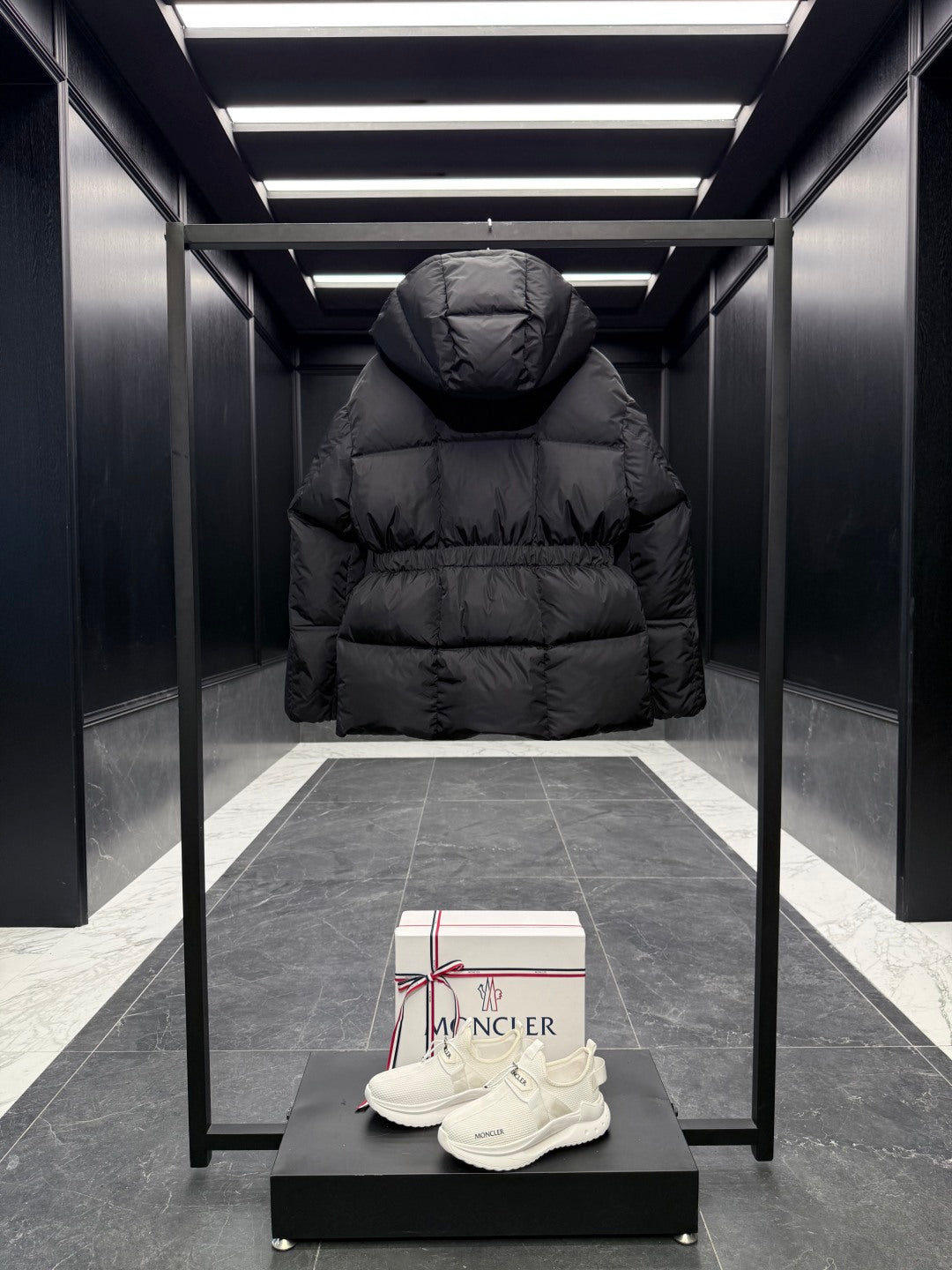 MC 25 Down Jacket Black Polyester 0018