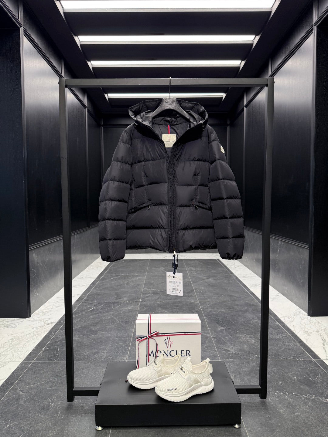 MC 25 Down Jacket Black Polyester 0021