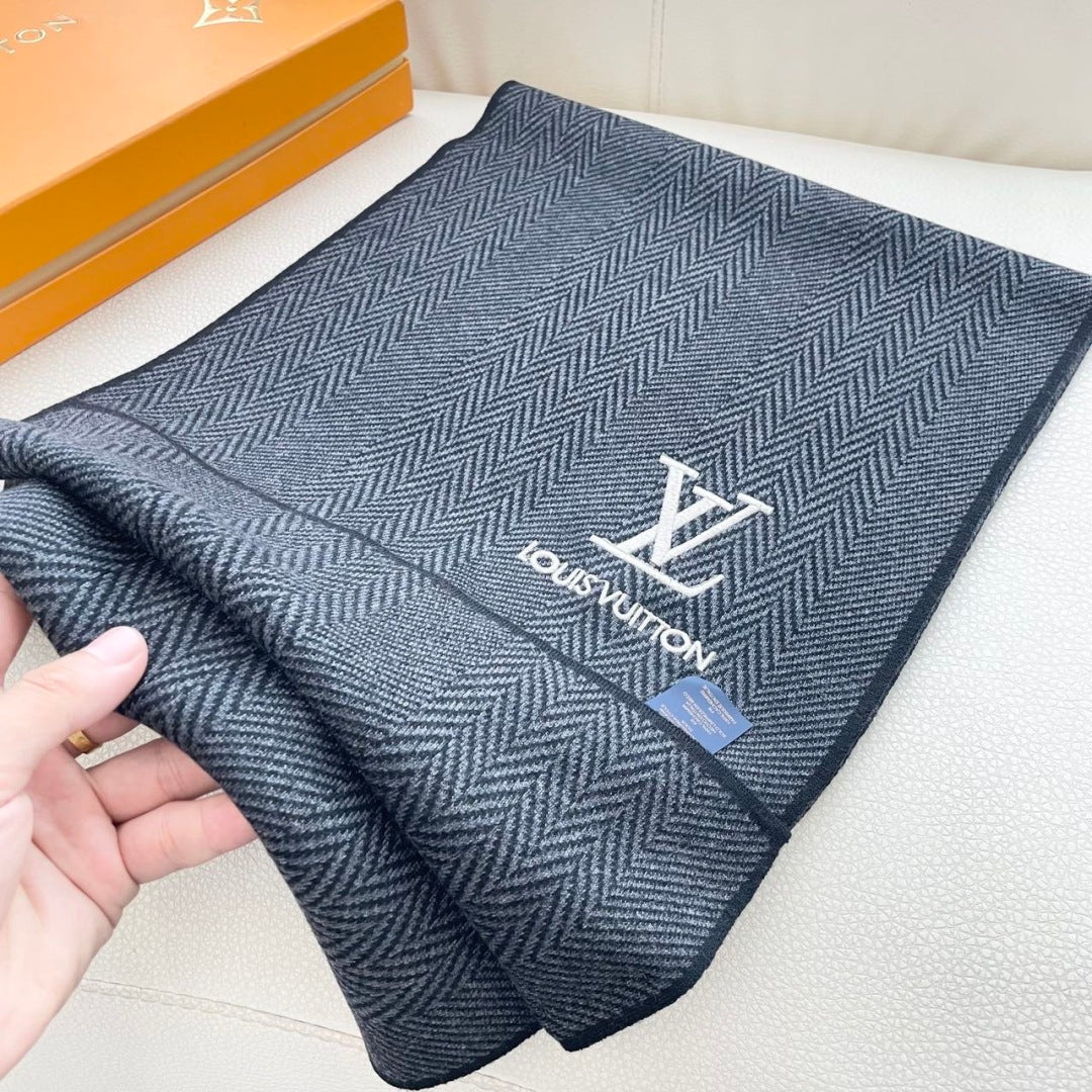 LV Couple's Style Scarf 180cm Black Cashmere 976364
