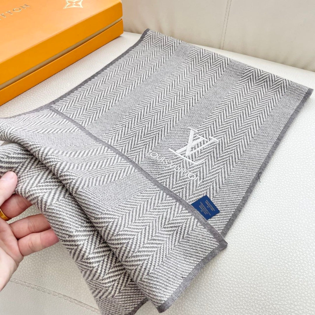 LV Couple's Style Scarf 180cm Light Gray Cashmere 976365