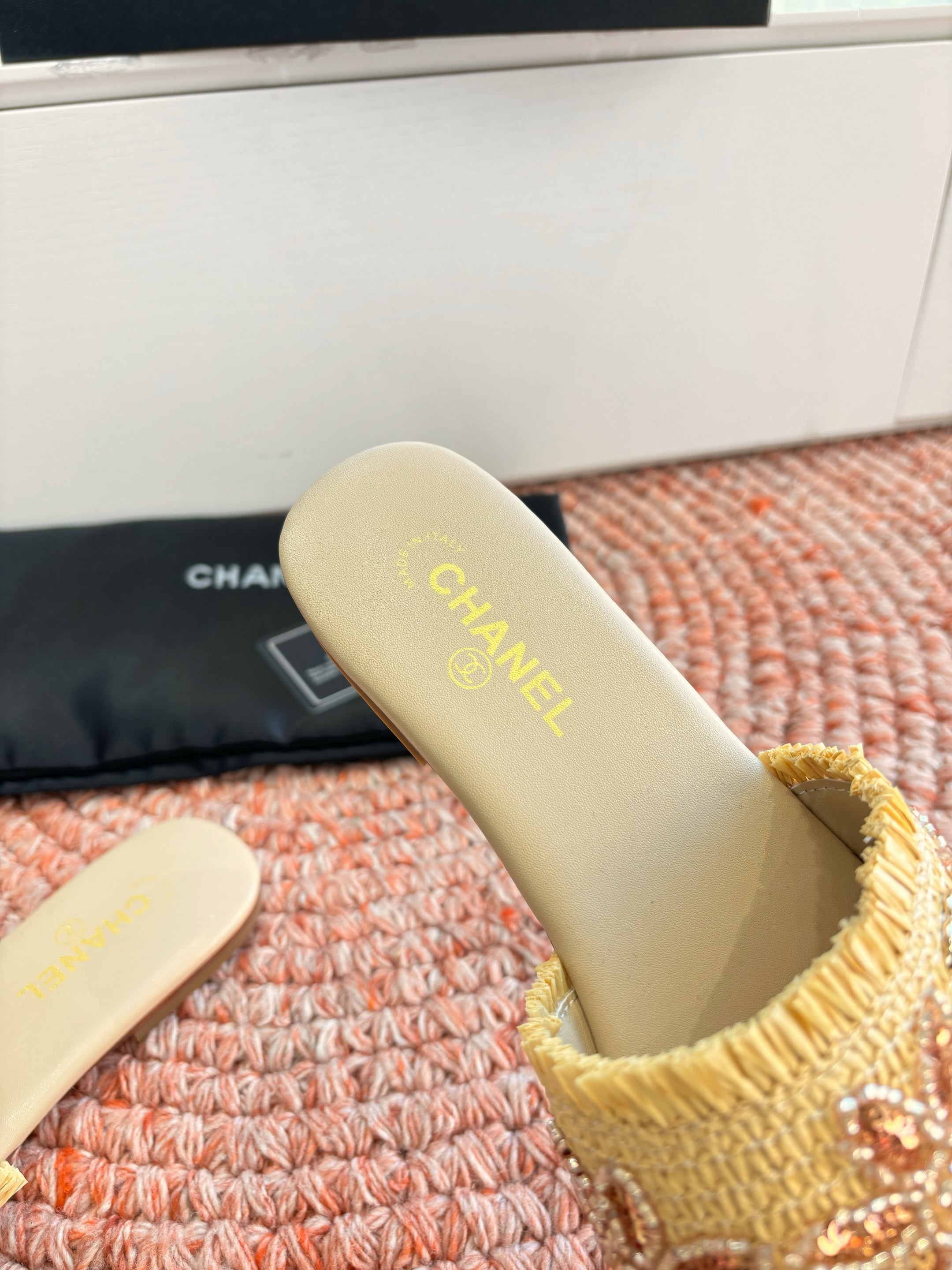 CC 26s Slippers Yellow Beige Fabric Sheepskin 648231
