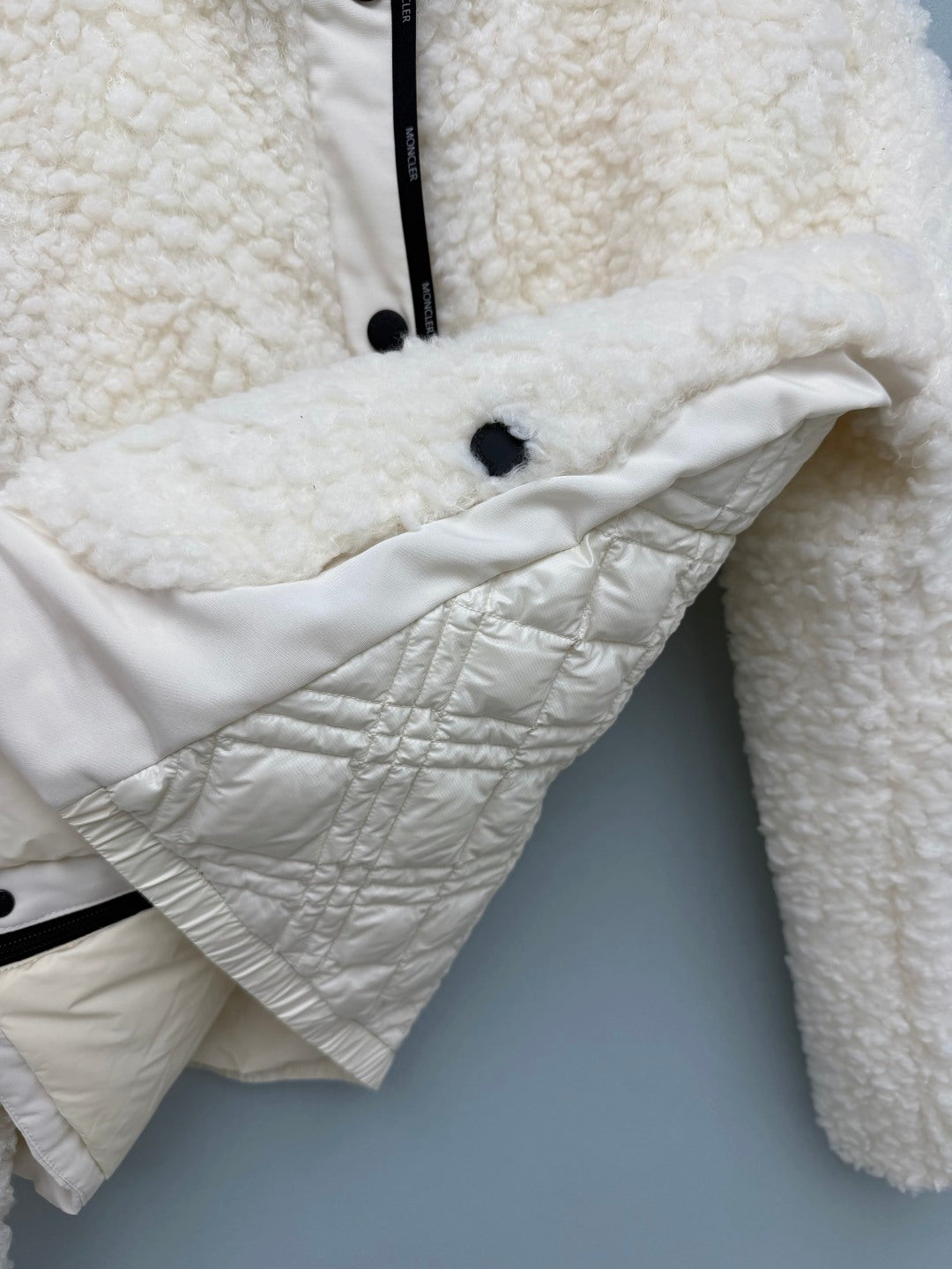 Moncler 2026 Diamond-Quilted Padded Cardigan White Wool Down