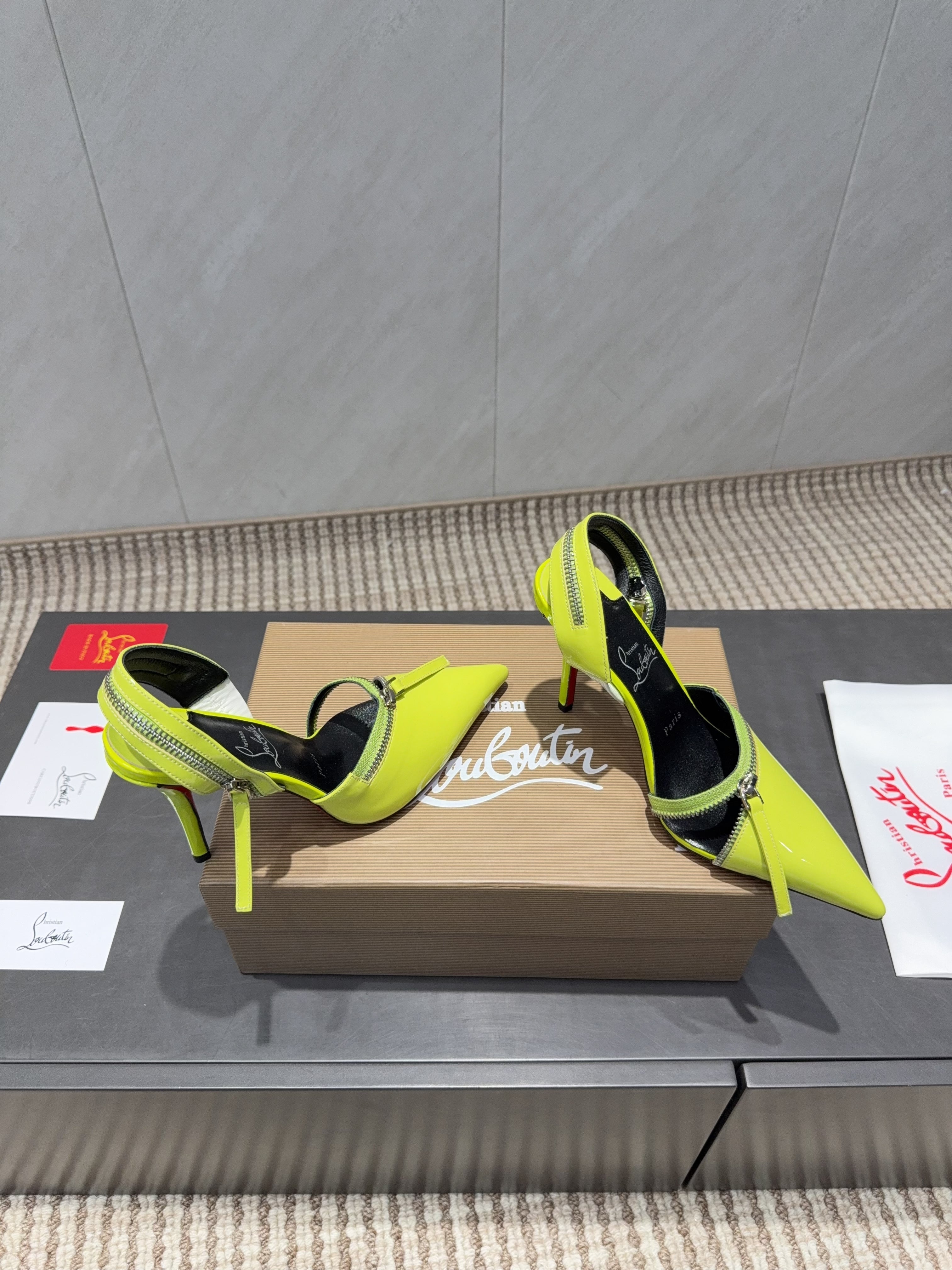 CL 26SS Slingback 100 Neon Yellow Patent Leather 613792