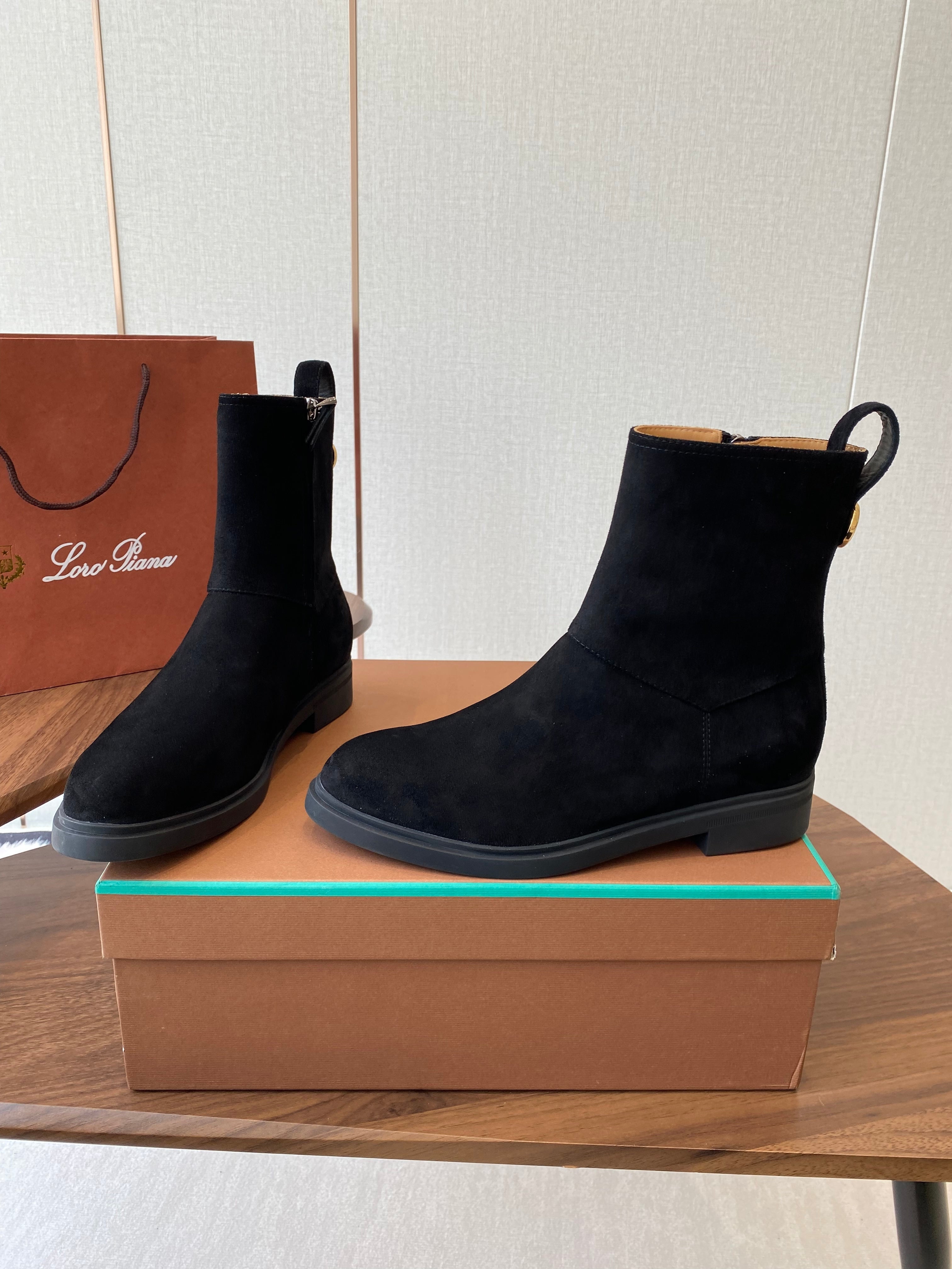 LP latest short boots  black suede 388107
