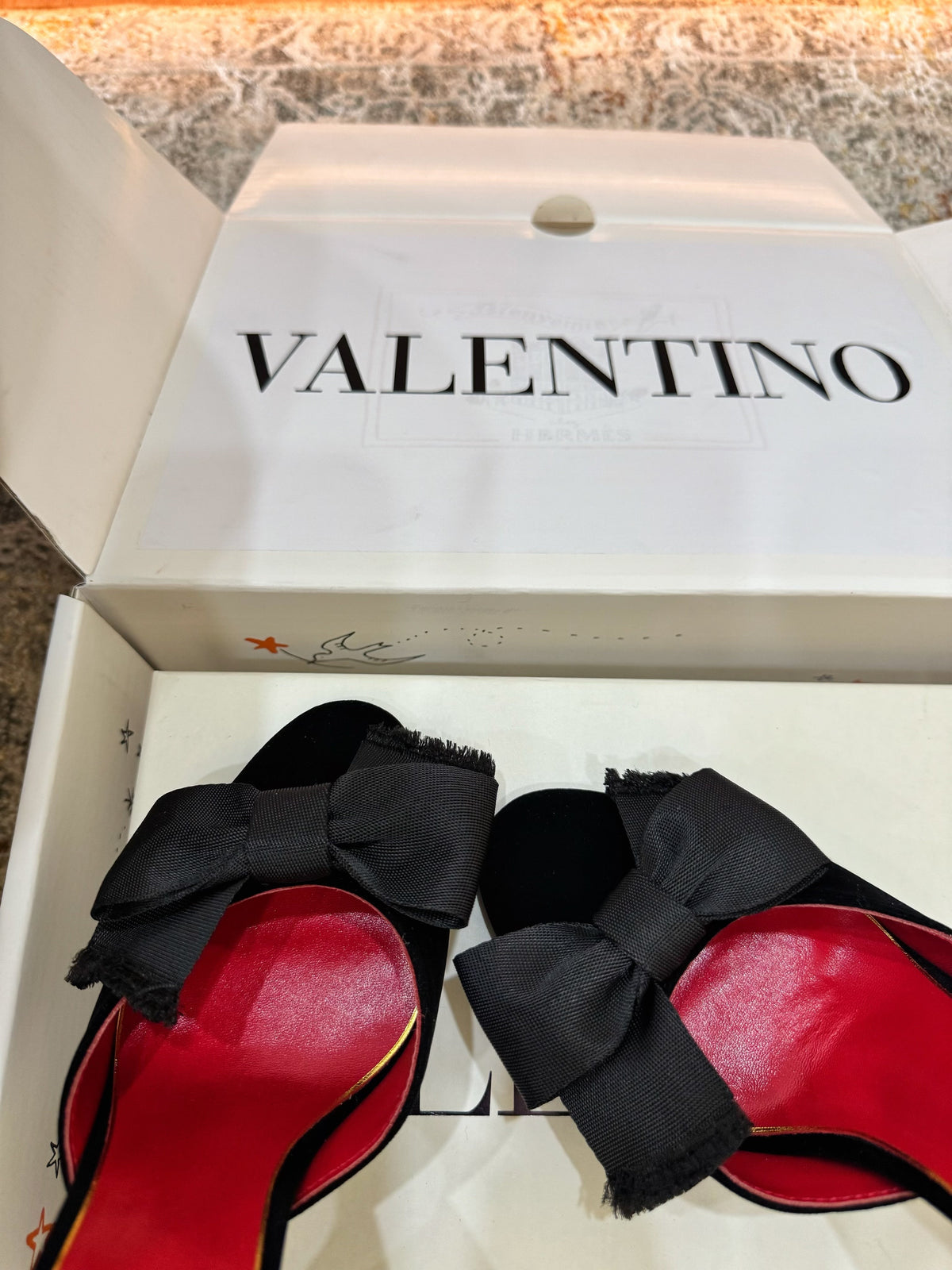 VT 26s Slide Sandals 105 Velvet Sheepskin 709644