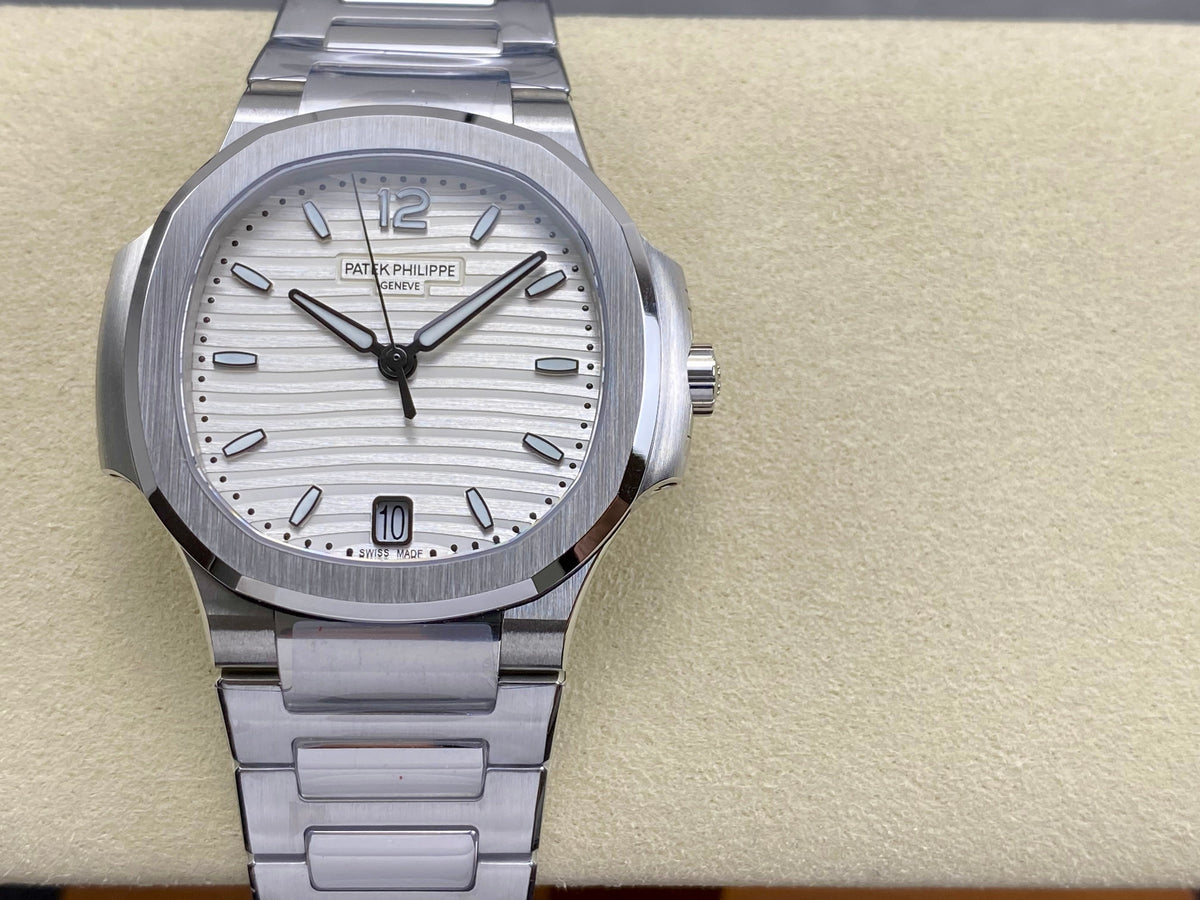 Patek Philippe Nautilus 35mm Cream Dial Sliver Case