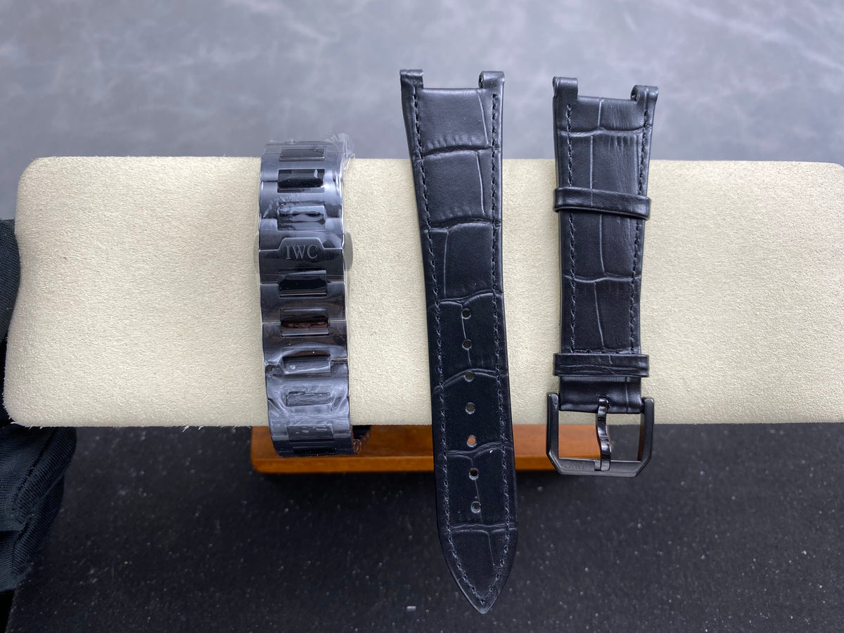 IWC Ingenieur 40 Black Dial Black Case