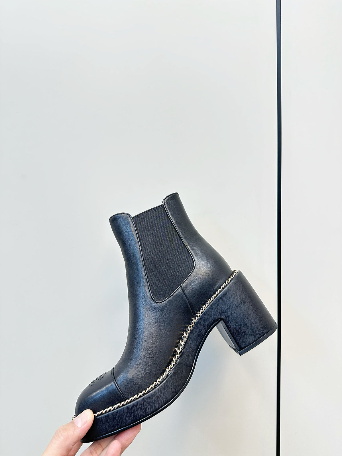 CC Chelsea Boot Black Calfskin 409529