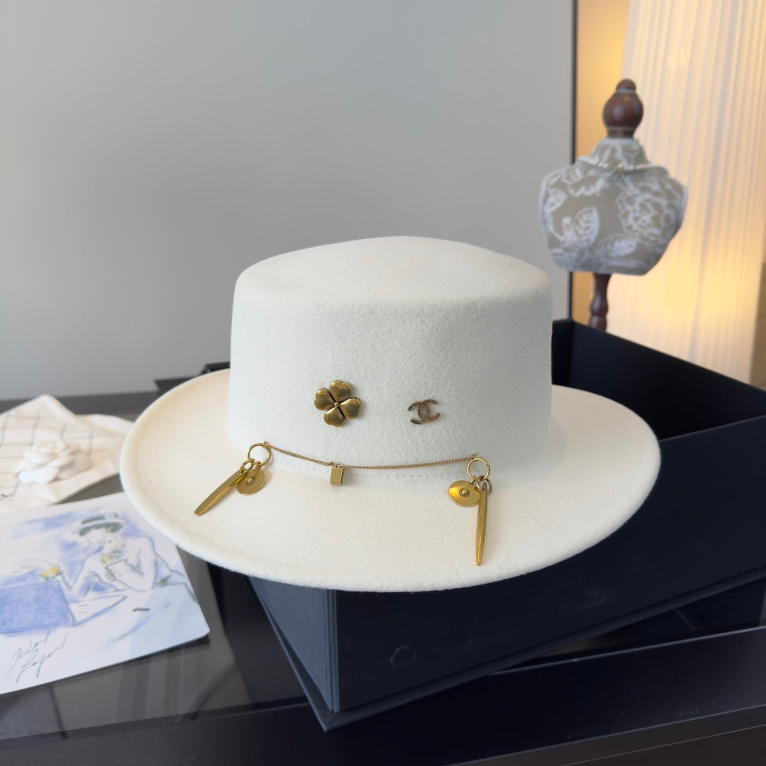 Chanel Four-leaf Clover Flat-brimmed Felt Hat 477651