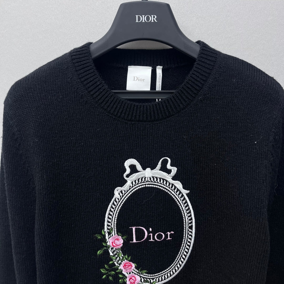 Dior 2026 Médaillon Embroidered Sweater Knit 444076