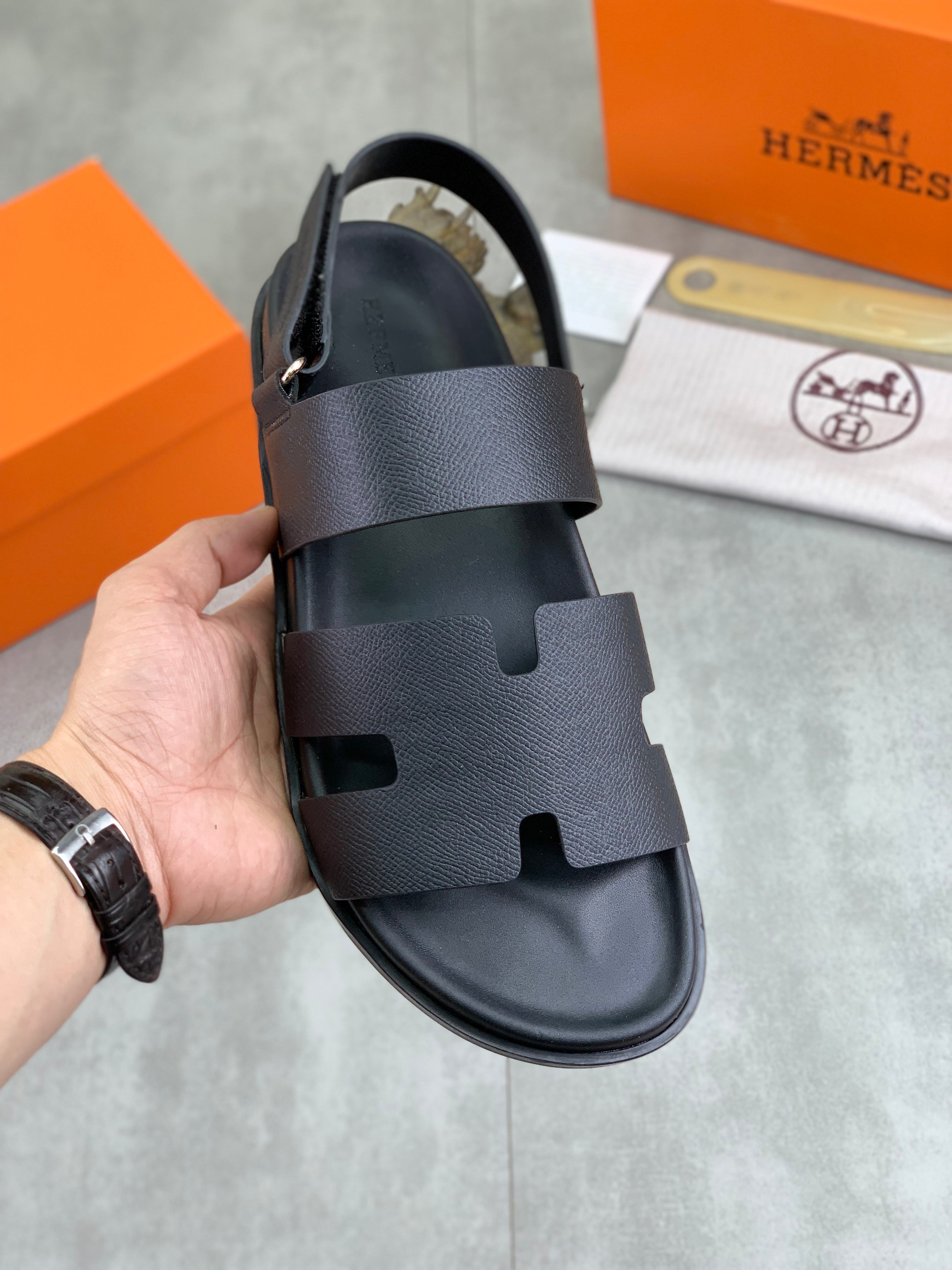 HM Men's Genius Sandals Black Calfskin 645502