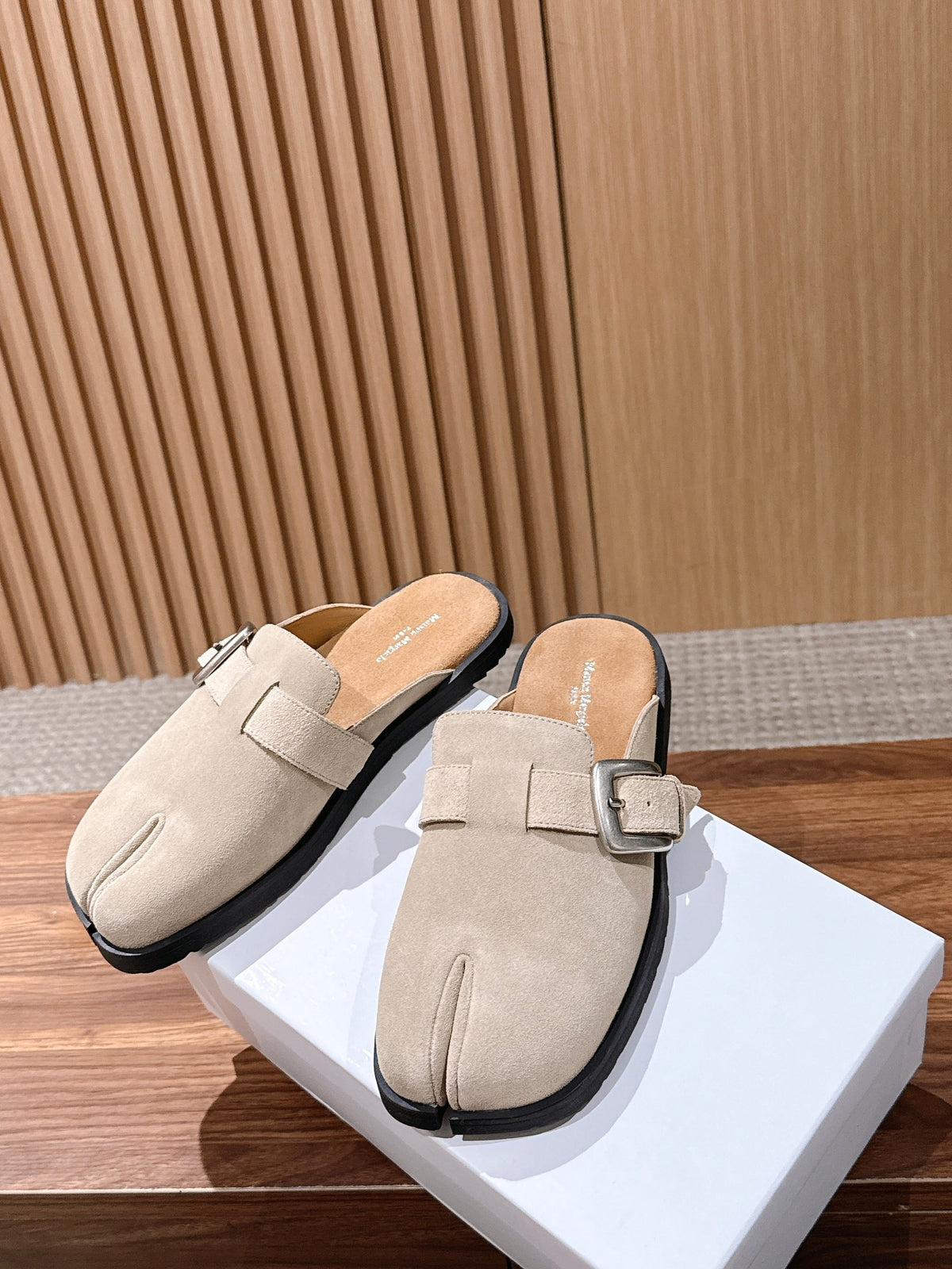 Maison Margiela 2026 Buckle Slipper Suede Leather 921762