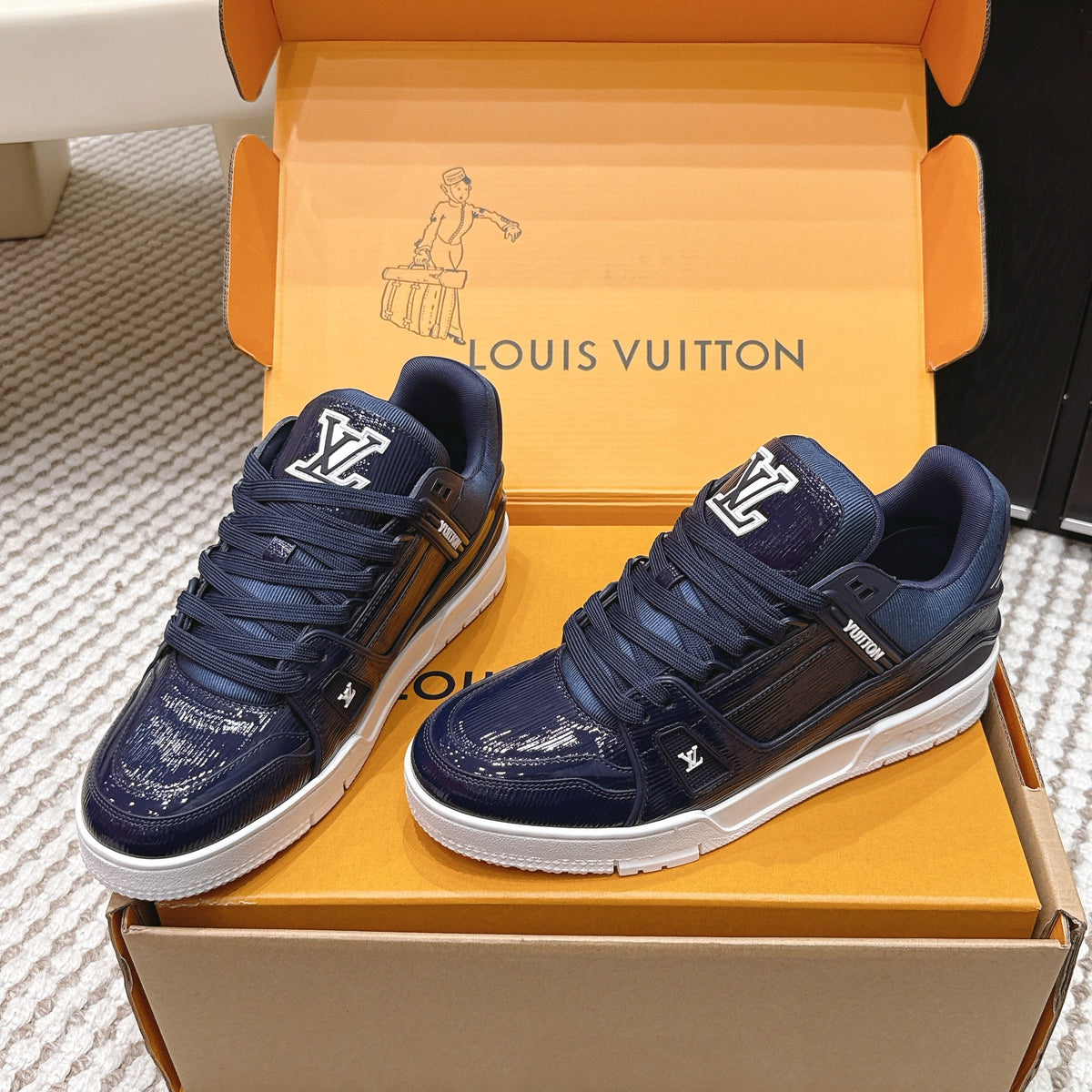 LV 26ss Trainer Sneakers Navy Blue Cowhide 657932