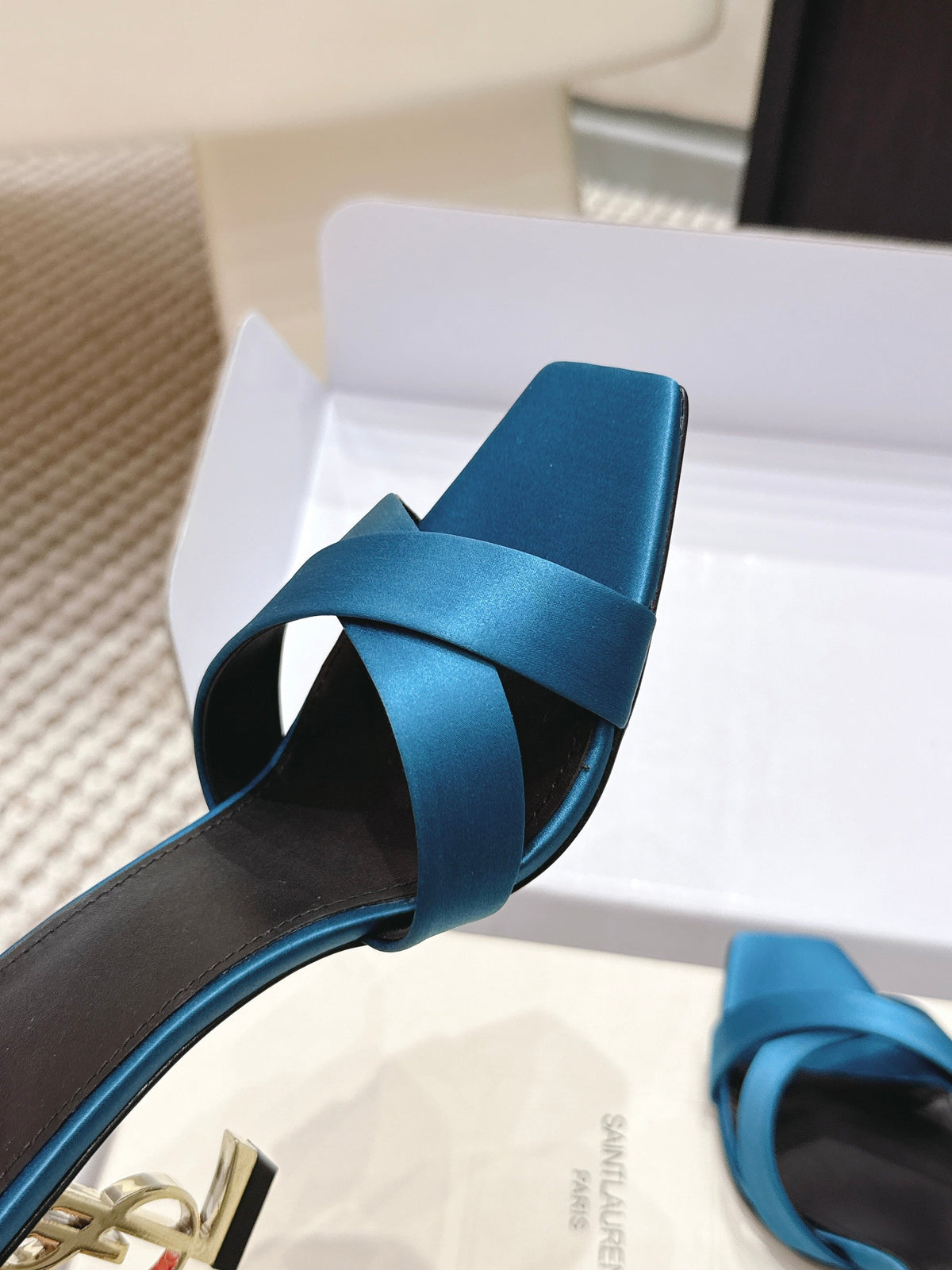 YSL 26ss High-Heeled Mules 85 Blue Black Satin Leather 660670