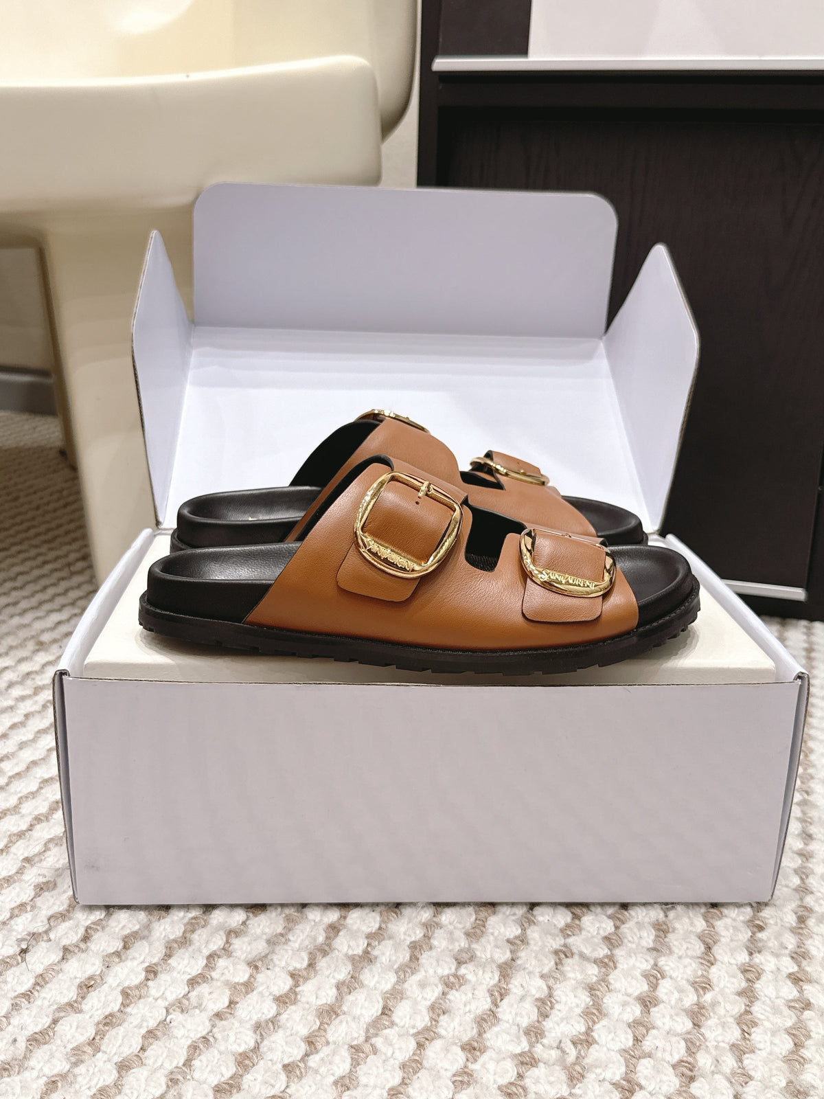 YSL 26ss Platform Slippers Camel Brown Black Sheepskin Gold Buckle 663206