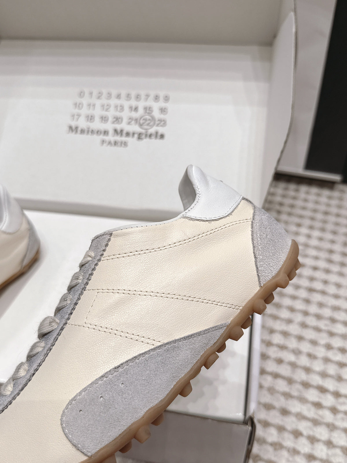 Maison Margiela 2026 Sneaker Suede Sheepskin 931053