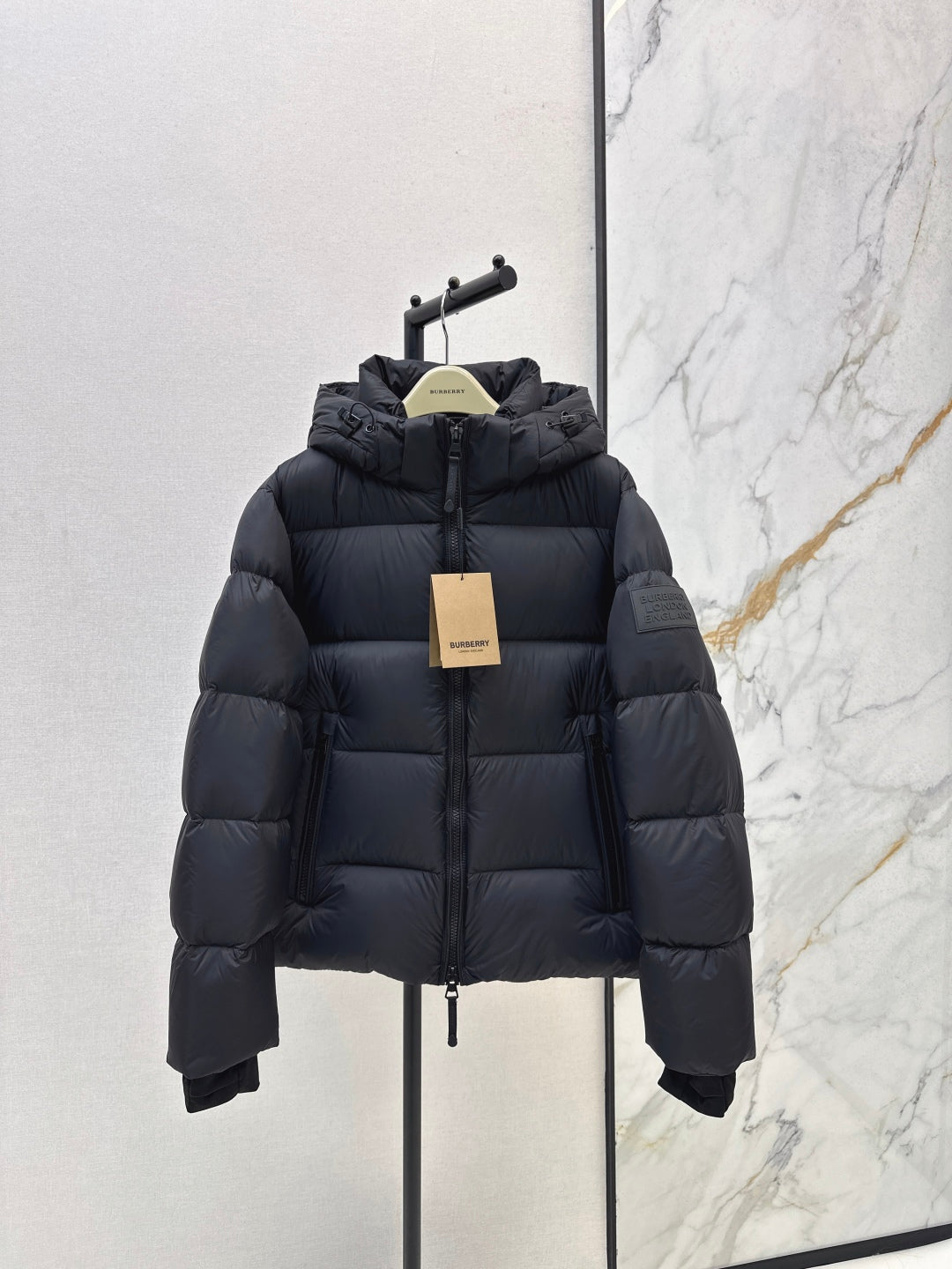 Burberry 25 Hooded Jacket Black Nylon Down 00640