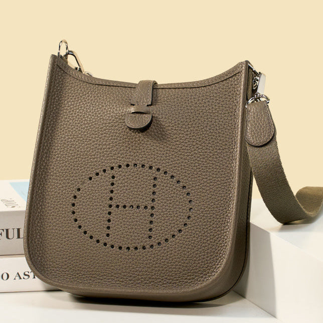 High-end Hermes 2026 Evelyne Bag 17cm Taurillon Clemence Leather 2