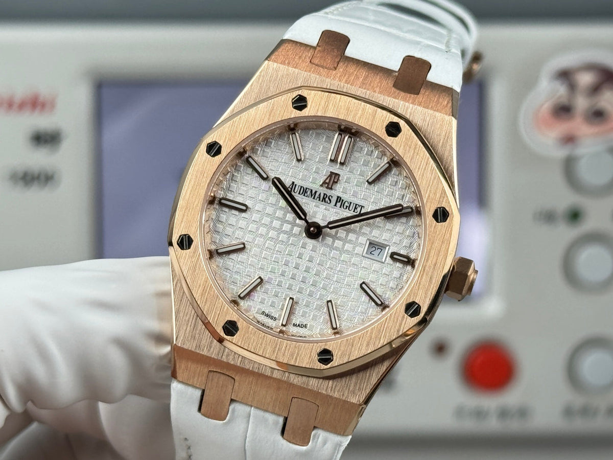 Audemars Piguet Royal Oak Lady 33mm Rose Gold White Leather