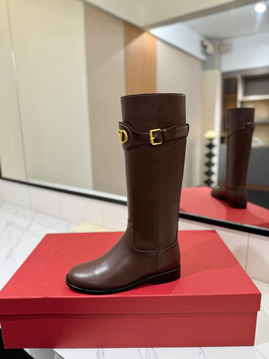 Valentino 25 Garavani Vlogo Signature Round Toe Brown Chocolate Calfskin Boots 505542