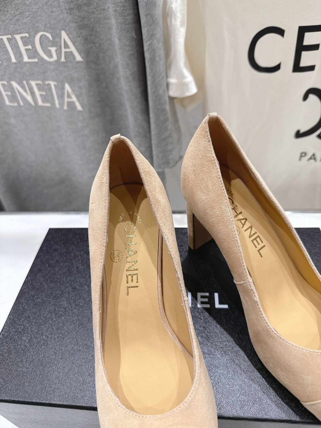 Chanel 2026 Double C Logo Pump 90mm Suede 852624